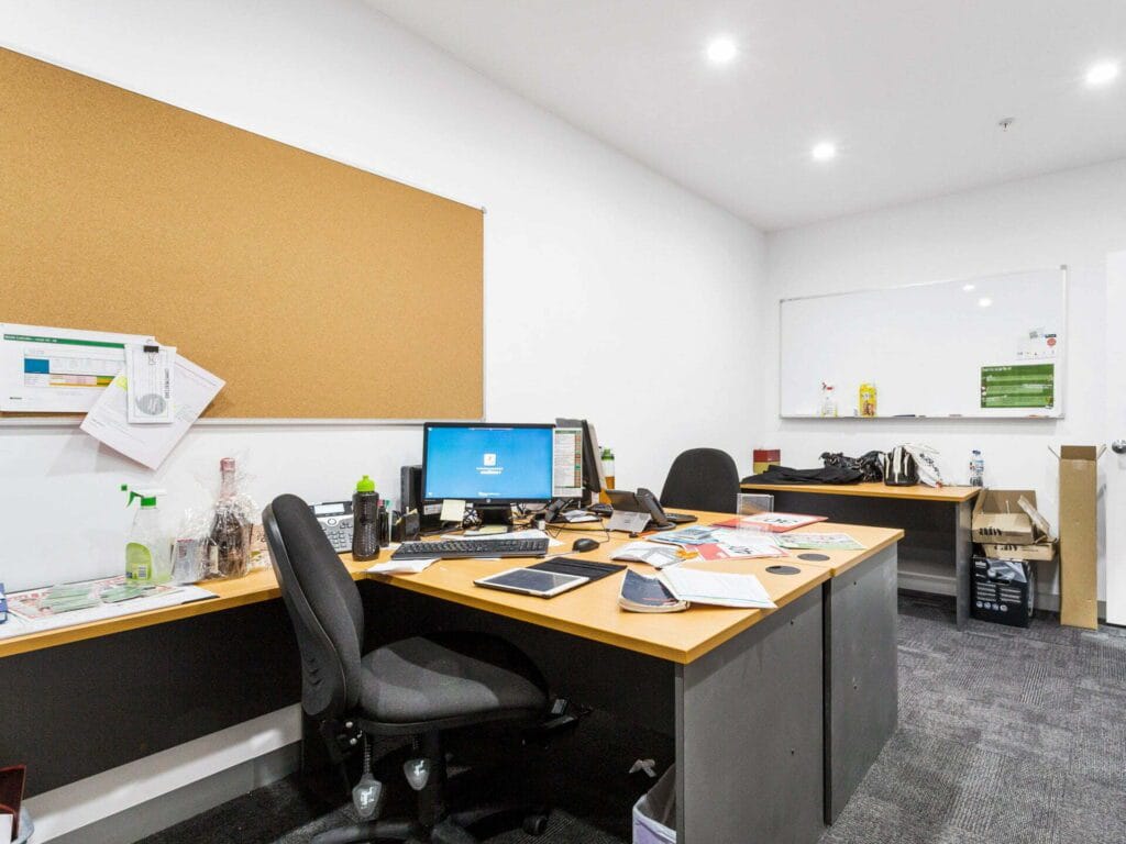 WEB-Harris-Scarfe-26