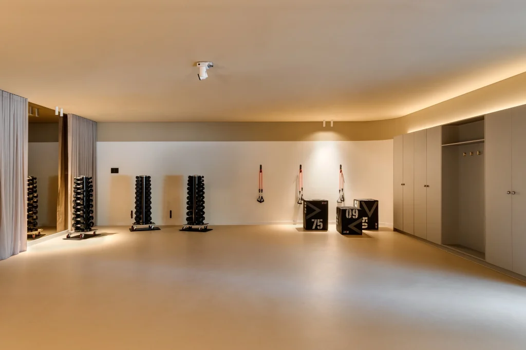 glow circuit by alldin - perth fit out 00003 Commercial Fit-Out - Glow circuit by Alldin