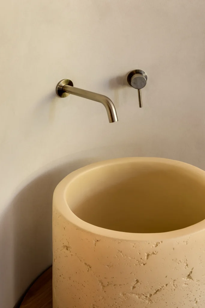 glow circuit by alldin - perth fit out 00006 Commercial Fit-Out - Glow circuit by Alldin