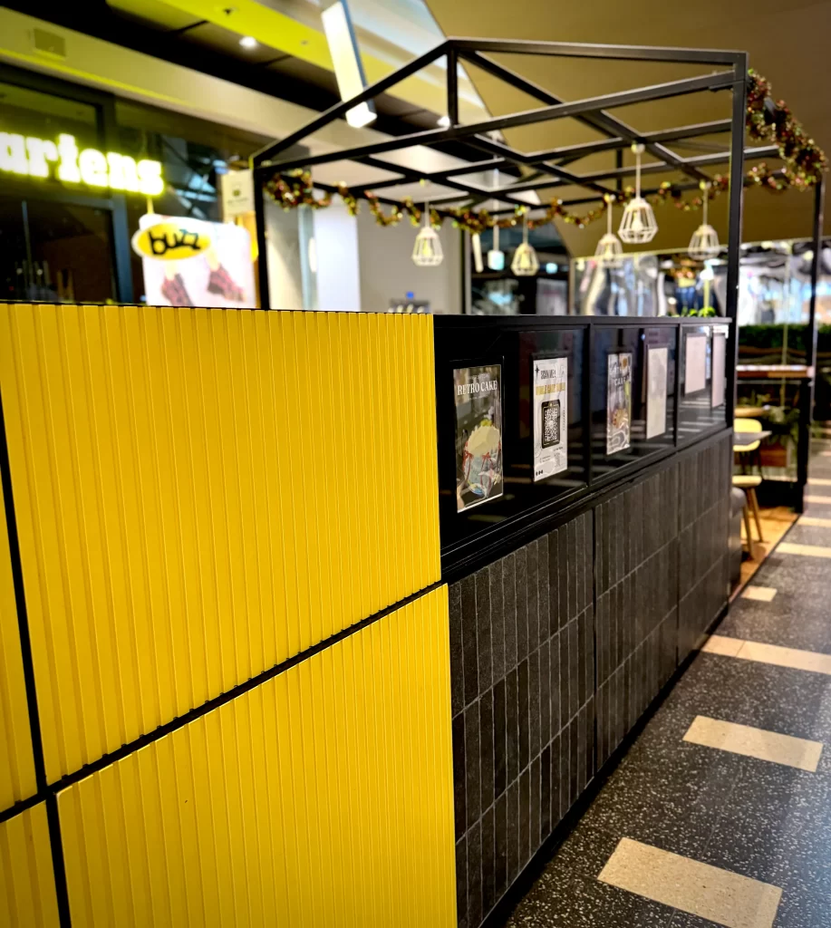 Bee Fluffy kiosk before refurbishment at Lakeside Joondalup